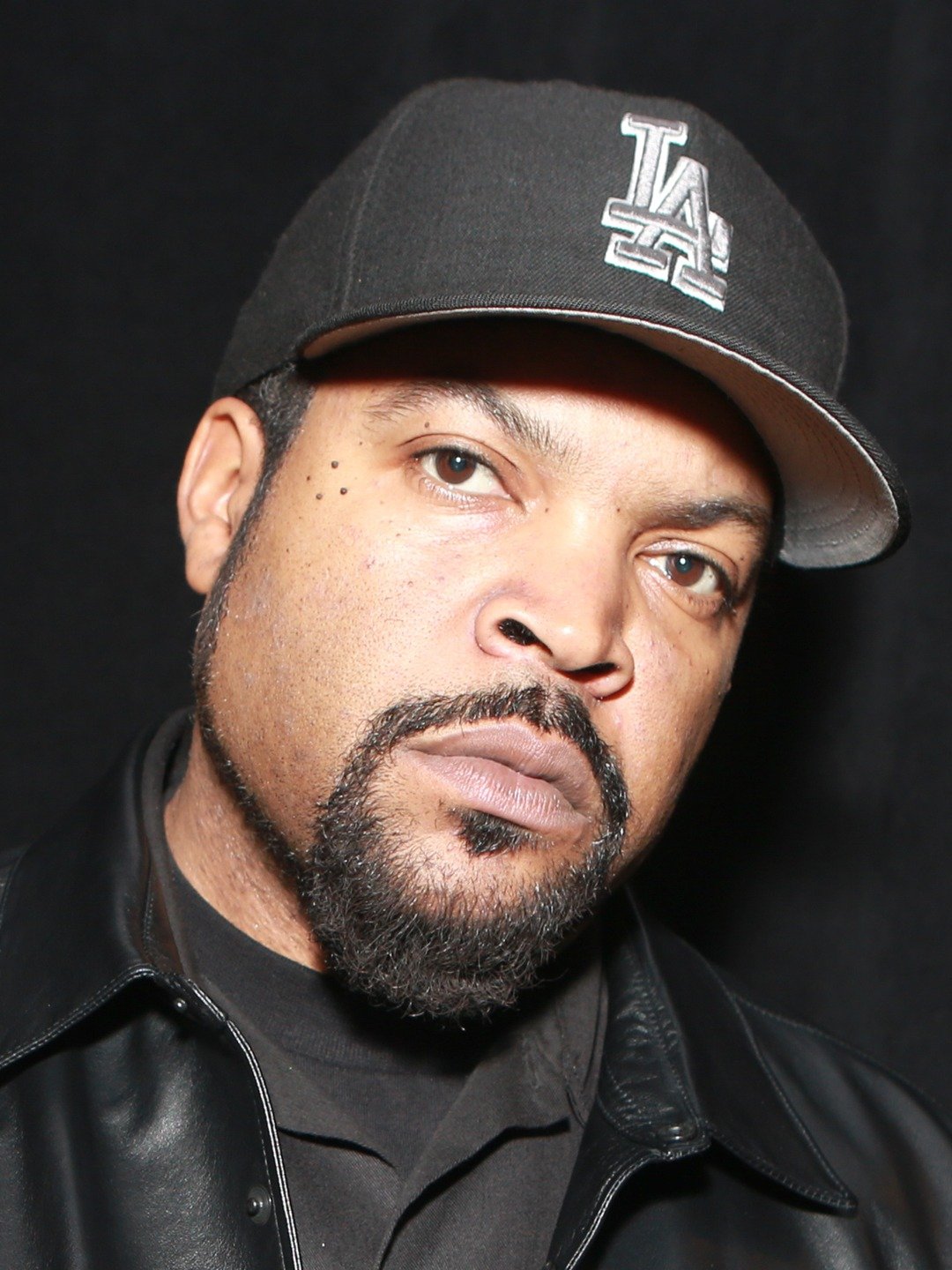 how tall is ice cube
