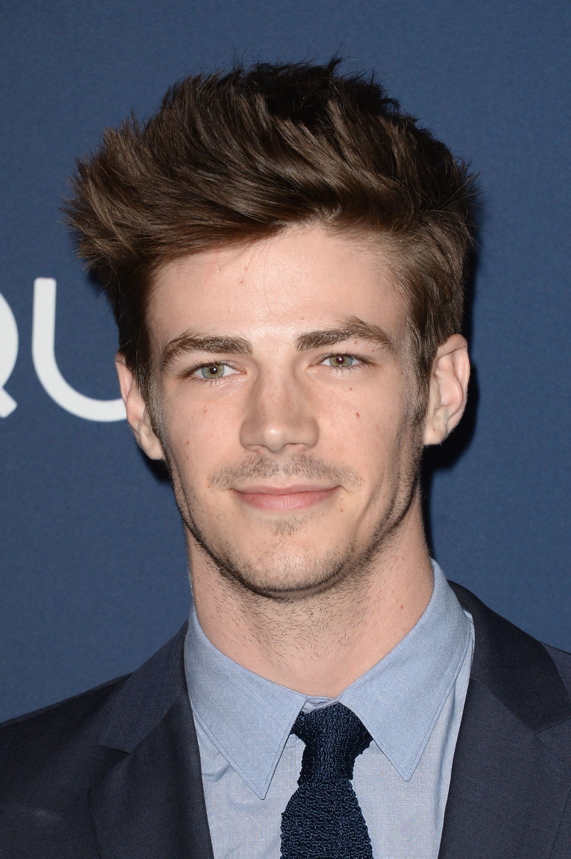 Grant Gustin Height - CelebsHeight.org