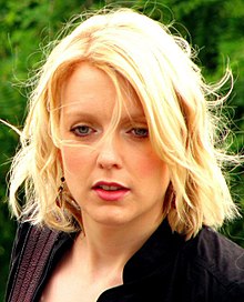 Lauren Laverne Height - CelebsHeight.org