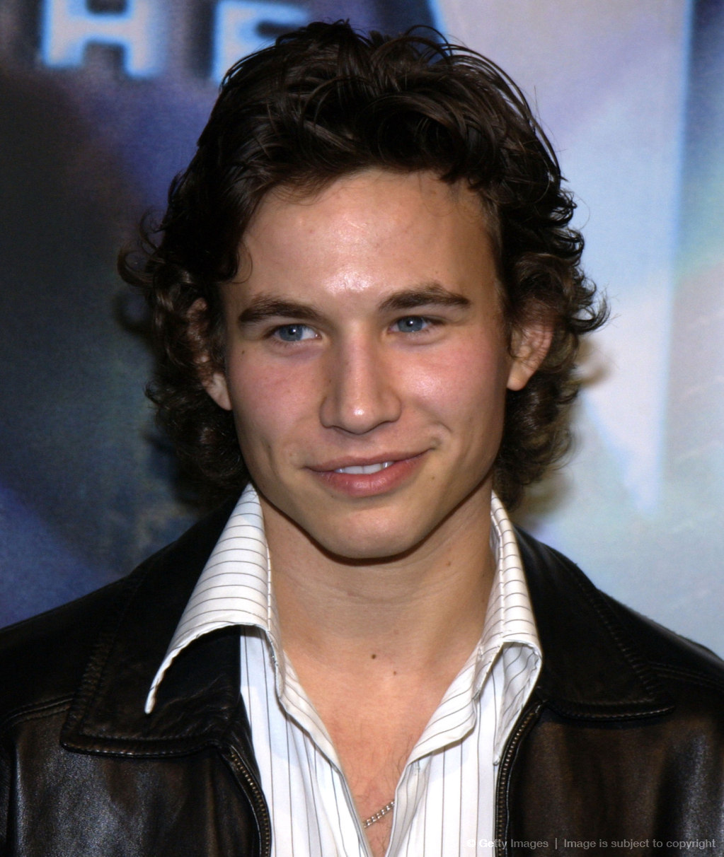 Jonathan Taylor Thomas Height - CelebsHeight.org