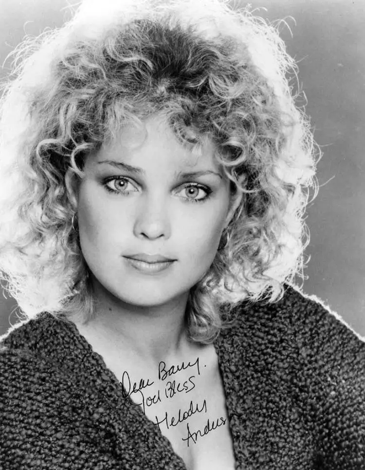 Melody Anderson Height - CelebsHeight.org