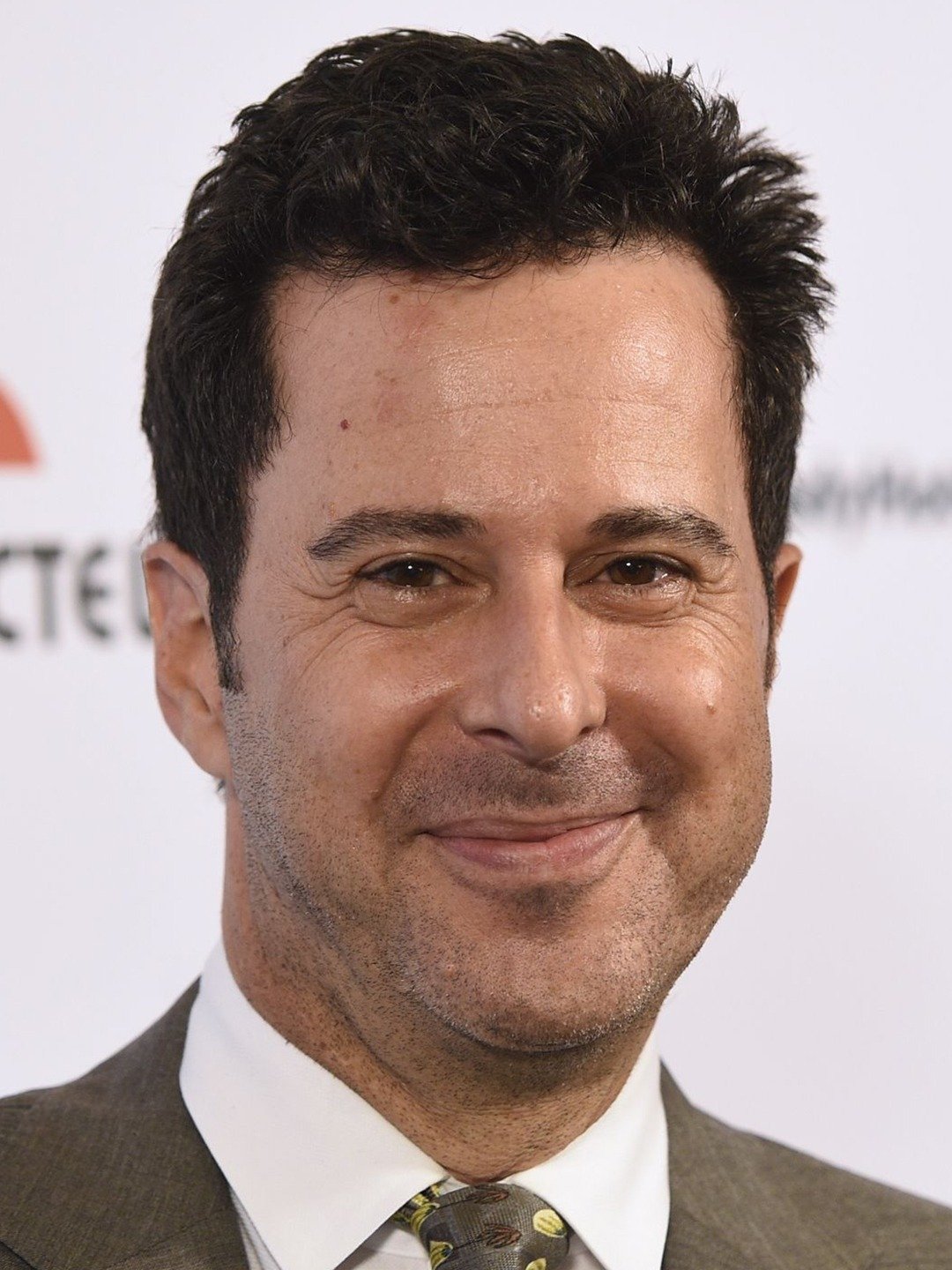 Jonathan Silverman Height - CelebsHeight.org