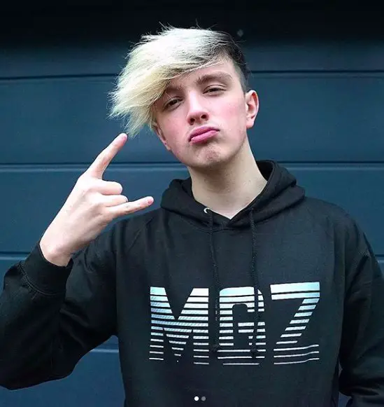 How tall is Morgz?