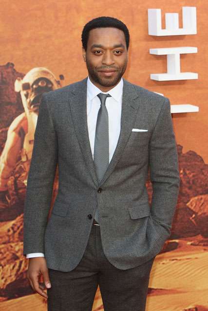 How tall is Chiwetel Ejiofor?
