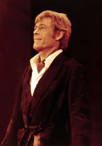 How tall is Peter O'Toole?